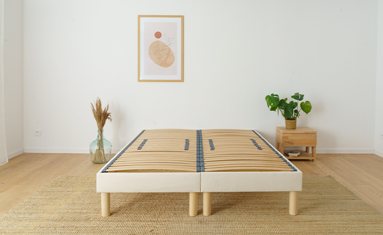 Sommier à lattes flexibles Cosme avec réglages.